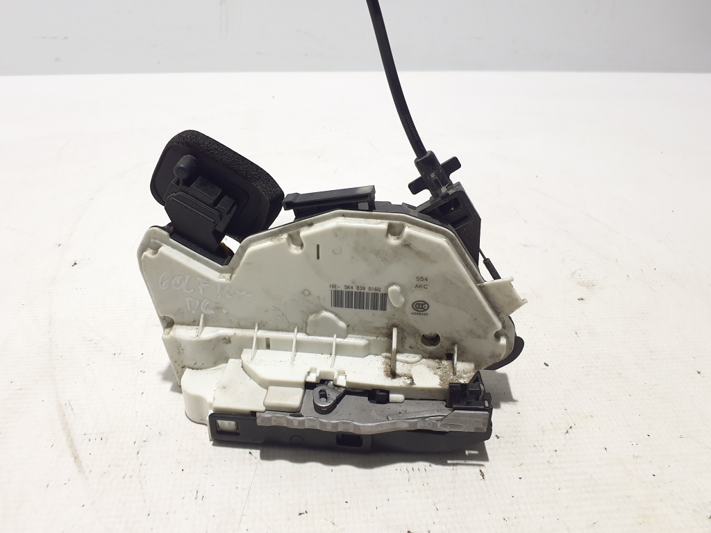 VOLKSWAGEN Golf 7 generation (2012-2024) Right Side Sliding Door Lock 5K4839016Q 24449119