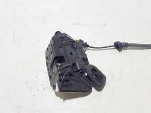 Volkswagen Golf VII (2012–2026) Rear side door lock 5K4839016Q - 4
