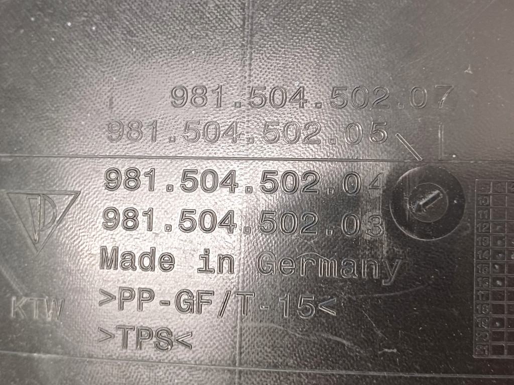 PORSCHE Boxster 981 (2012-2015) Front Right Inner Fender Front Part 98150450203 24831672