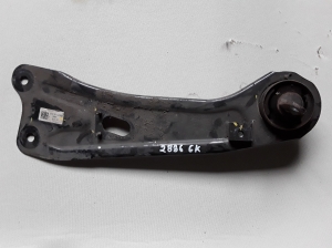 Rear axle link - 55270G2000