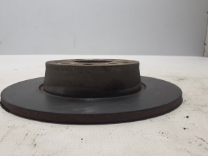Volkswagen Golf VII (2012–2026) Rear brake disc 1K0615601AA - 3