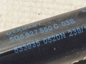 Volkswagen Golf VII (2012–2026) Trunk lid strut 5G6827550C - 3