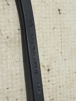 Volkswagen Golf VII (2012–2026) Windshield wiper arm 5G1955409D - 3