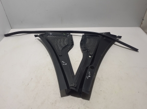 Volkswagen Golf VII (2012–2026) Wiper cowl trim panel - 2