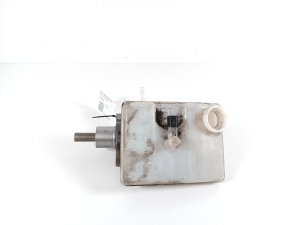   Master cylinder 