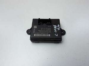 Rear side door control unit - F1ET14B532BF
