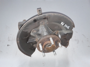 Front wheel hub and its parts
