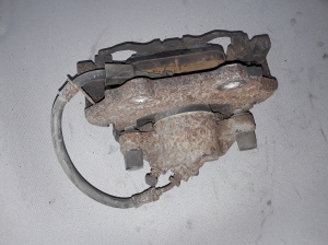 Ford Kuga (2012–2019) Front brake caliper - 2