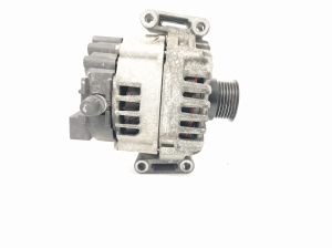 Mercedes Benz C-Class 205 (2014–2021) Generaator A0009063805 - 5