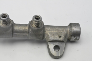 Opel Astra J (2009–2017) Common Rail Kraftstoffleitung 55576177 - 3