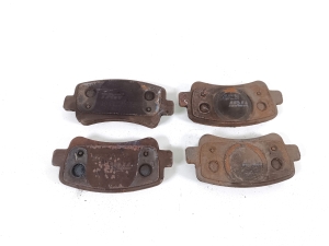  Rear brake pads 