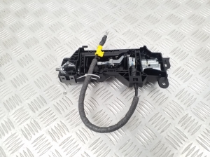 AUDI Q5 (2017–2026) Front door exterior handle bracket 80B837811 - 2