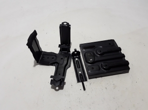 LEXUS NX H20 (2021–2026) Batteriehalter 7443278010 - 2