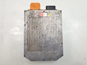 Hybrid battery control unit - 5QE915681B