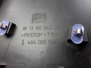 Opel Corsa E (2014–2018) Vidējā statņa iekšējā apdare 13180845 - 3