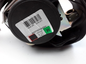 Opel Corsa E (2014–2018) Front seat belt 607707800H - 2