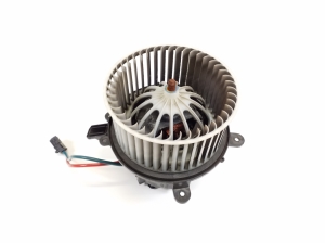   Cabin shoulder motor 