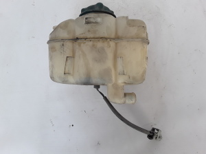 VOLVO XC70 (2000–2007) Ausgleichsbehälter 8683456 - 3