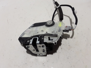 LEXUS NX H20 (2021–2026) Rear side door lock 6906078040 - 3