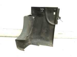  Corner part of the rear bumper 