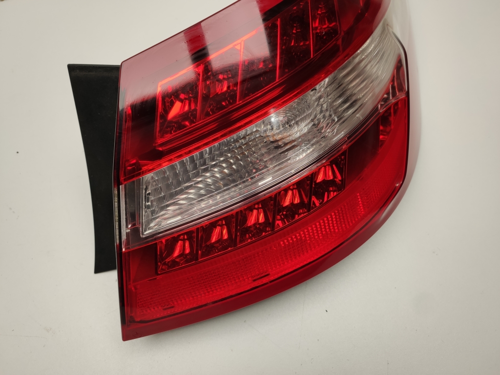 MERCEDES-BENZ E-Class W212/S212/C207/A207 (2009-2016) Rear Right Taillight Lamp A2129066701 24510674