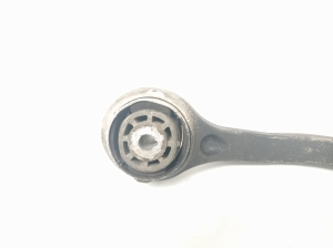 Mercedes Benz C-Class 205 (2014–2021) Eesmine õõtshoob A2053301505 - 4