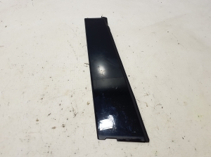   Rear side door outer window molding  - 7507578020 