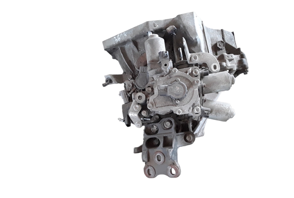 TOYOTA Gearbox 303300H020, C553A 24675627