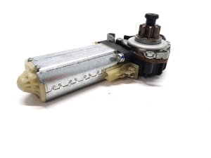 Tesla Model S S (2012–2026) Stellmotor elektrische Sitzverstellung AG1273482044P - 3