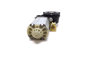 Tesla Model S S (2012–2026) Stellmotor elektrische Sitzverstellung AG1260182242P - 2