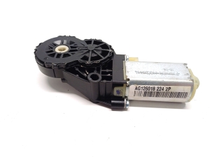 Tesla Model S S (2012–2026) Stellmotor elektrische Sitzverstellung AG1260182242P - 3