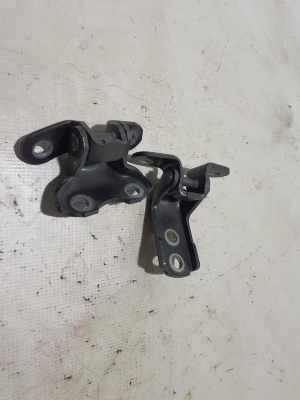 LEXUS NX H20 (2021–2026) Front door top hinge 6872012151 - 2