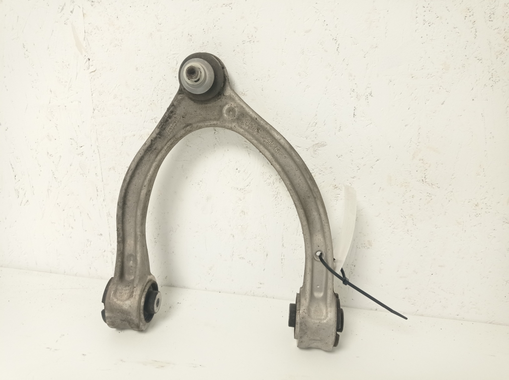 Mercedes Benz C-Class 205 (2014–2021) Eesmine õõtshoob A2053305601 Mercedes Benz C-Class 205 (2014–2021) Eesmine õõtshoob A2053305601