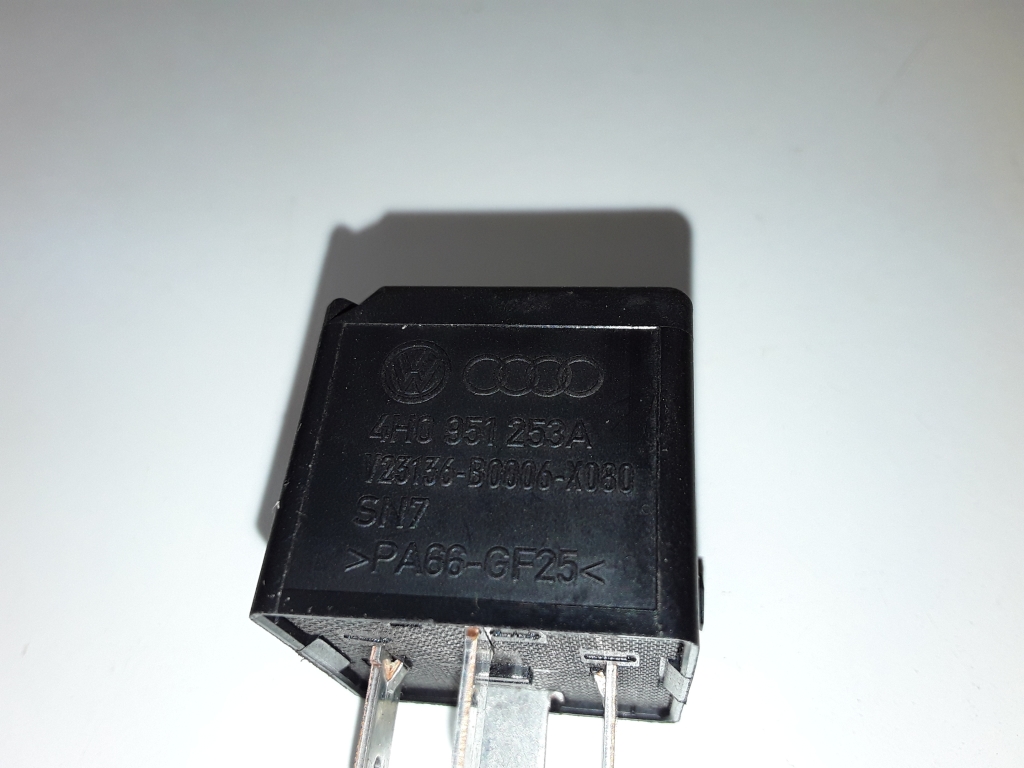 AUDI A6 C7/4G (2010-2020) Relays 4H0951253A 24675624