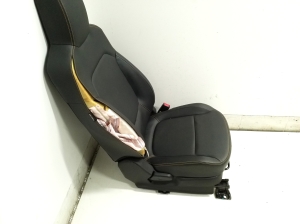 Dacia Spring (2021–2026) Vordersitz und seine Teile - 3