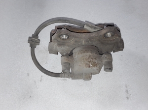 Opel Corsa E (2014–2018) Front brake caliper 95517021 - 2