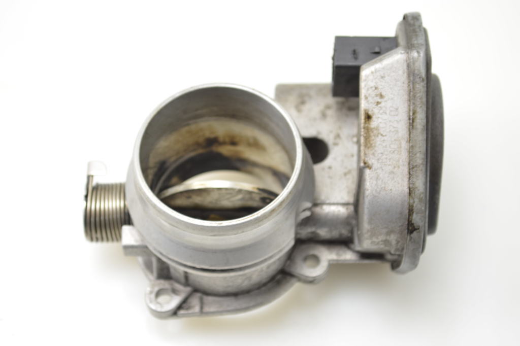 BMW 3 Series E90/E91/E92/E93 (2004-2013) Throttle Body 7804373 25105306