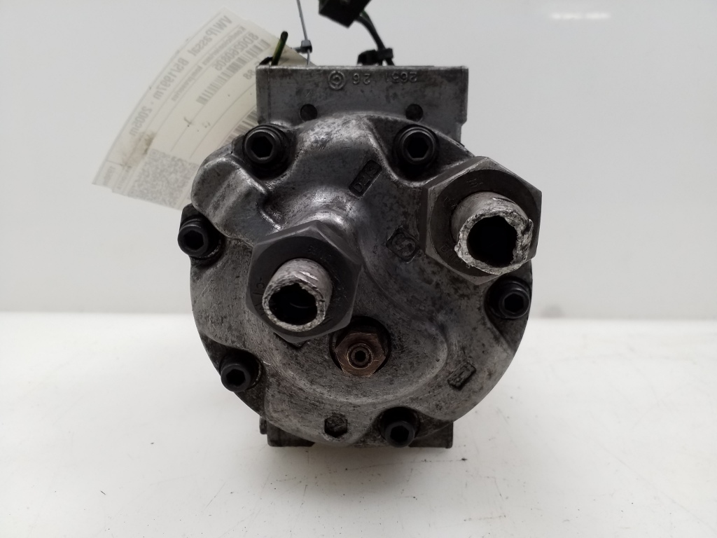 Used Volkswagen Passat Air conditioner compressor 8D0260805