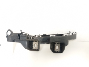   Rear bumper bracket 