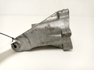 Mercedes Benz C-Class 205 (2014–2021) Mootori kinnitus A6512234304 - 2