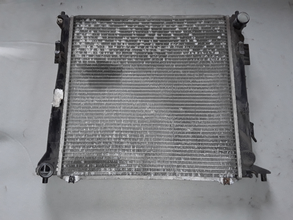 HYUNDAI i30 GD (2 generation) (2012-2017) Охлаждающий радиатор 25310A5800 24767255