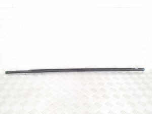 Mercedes Benz B-Class 246 (2011–2017) Außenfensterdichtung vordere Tür A2467250282 - 2
