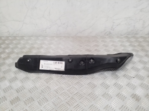 Mercedes Benz C-Class 205 (2014–2021) Esiporitiiva muu osa A2058890125 - 2