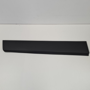 Front door molding - 95275365