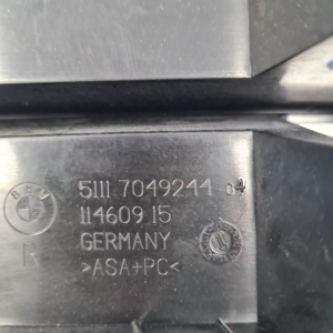 Volkswagen Passat B5 (1997–2005) Priekšējā bampera apakšējā reste 51117049244 - 4