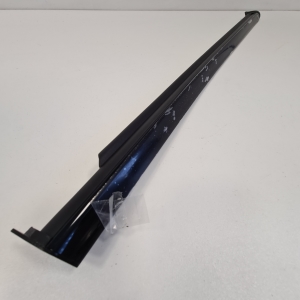 Mercedes Benz GL-Class 164 (2006–2012) Rear quarter window outer molding A1646905380 - 4