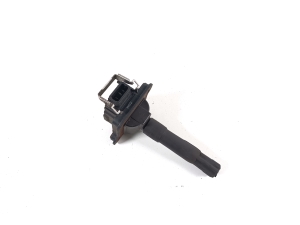 Volkswagen Passat B5 (1997–2005) Zündspule 058905105 - 2