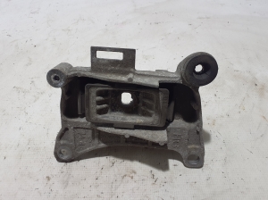   Gearbox mount  - 112200013R 