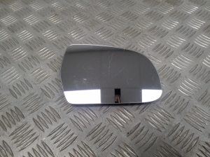  Side mirror glass 