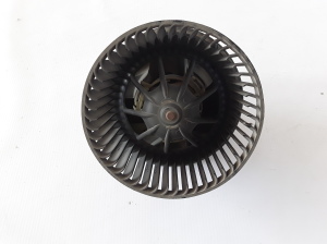   Heizungsgebläsemotor  - 7710030911  